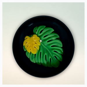 Monstera Tin Candle